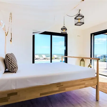 Lara's Dream Vacation In Luxury With Sea View, Surrounded By Nature